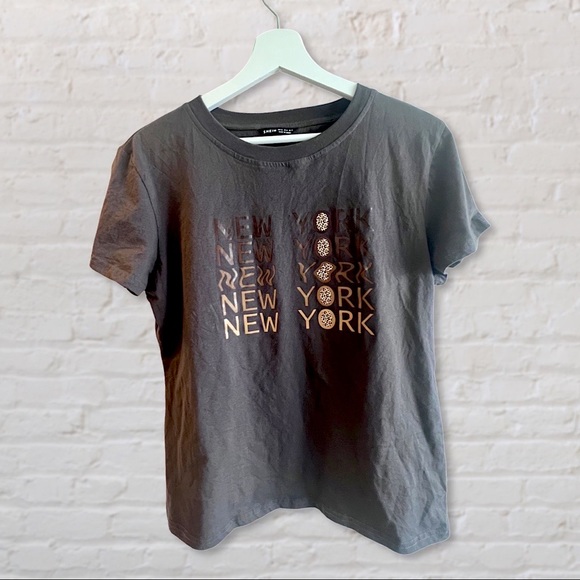 🆕 Leopard Lettered Tee - Gray, XL - Picture 2 of 4